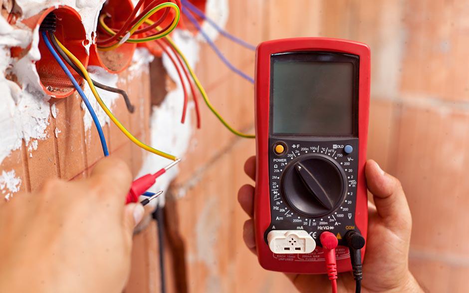 besoin d'un électricien Mandres-les-Roses